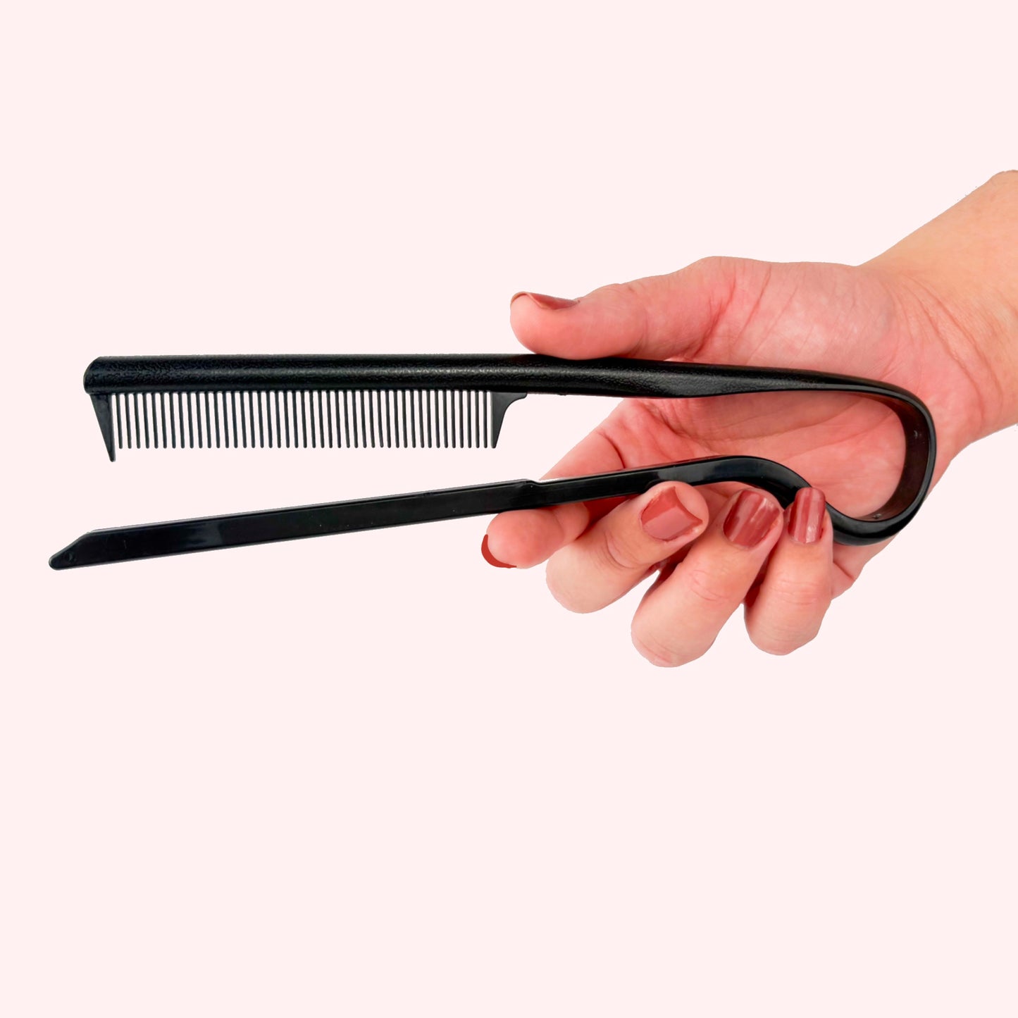 🔹 Kit profesional Dy Mayra – Plancha de Titanio (Color Negro)